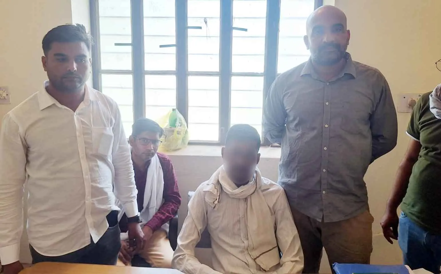 हनुमानगढ़ में पटवारी 15 हजार रुपये रिश्वत लेते गिरफ्तार, एसीबी की बड़ी कार्रवाई
