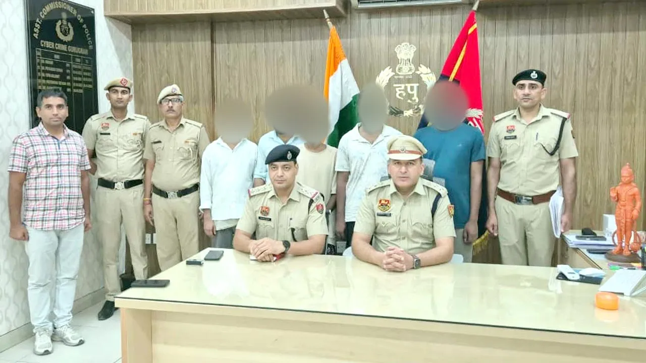 पुलिस ने छापेमारी करके ठगी करने वाले पांच आरोपी किए गिरफ्तार 
