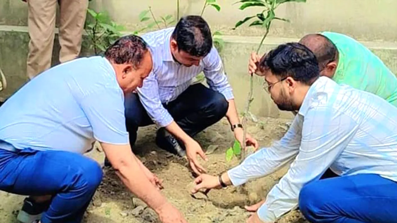 पर्यावरण संरक्षण के बिना जीवन की कल्पना असंभव: शिवाजी यादव