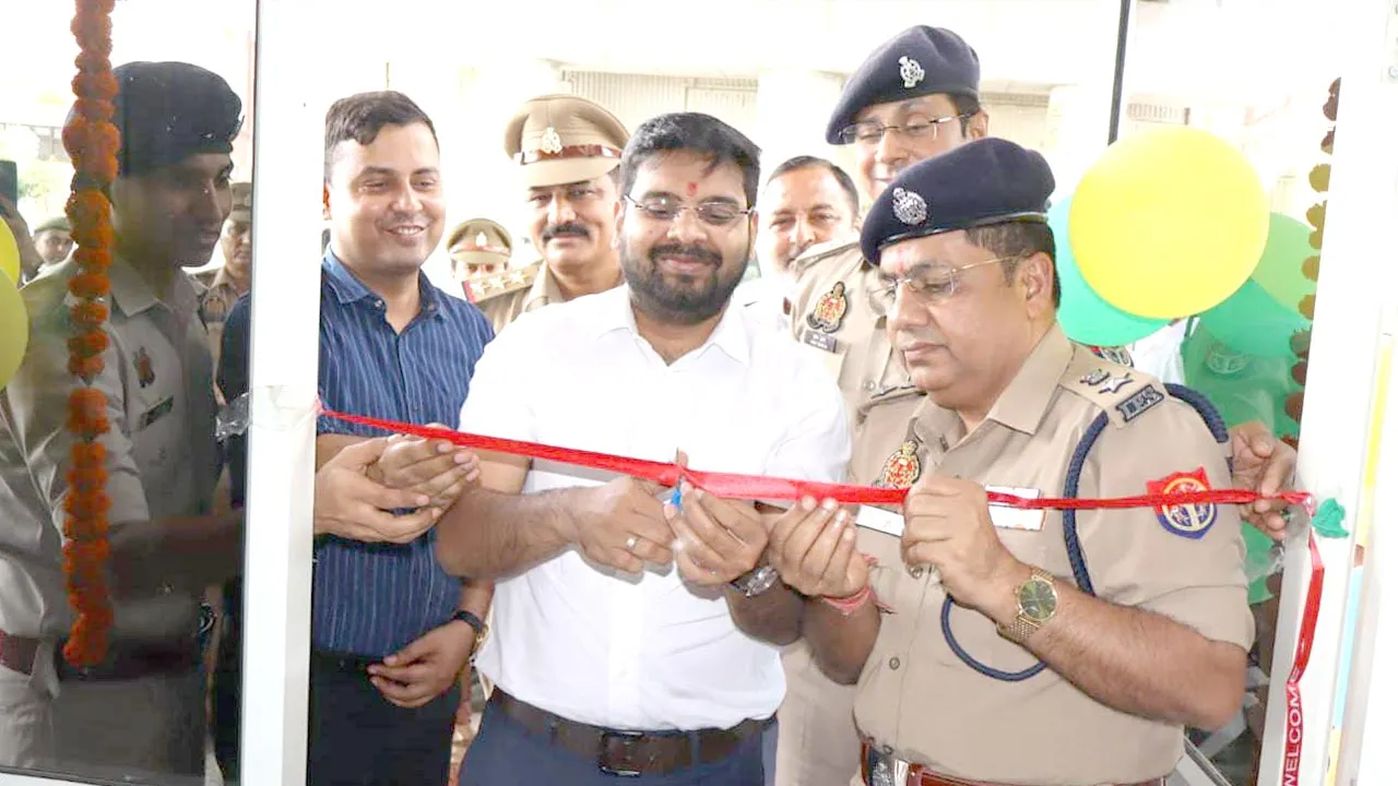 नवनिर्मित पुलिस चौकी जहानपुरा का डीएम-एसपी ने किया उद्घाटन