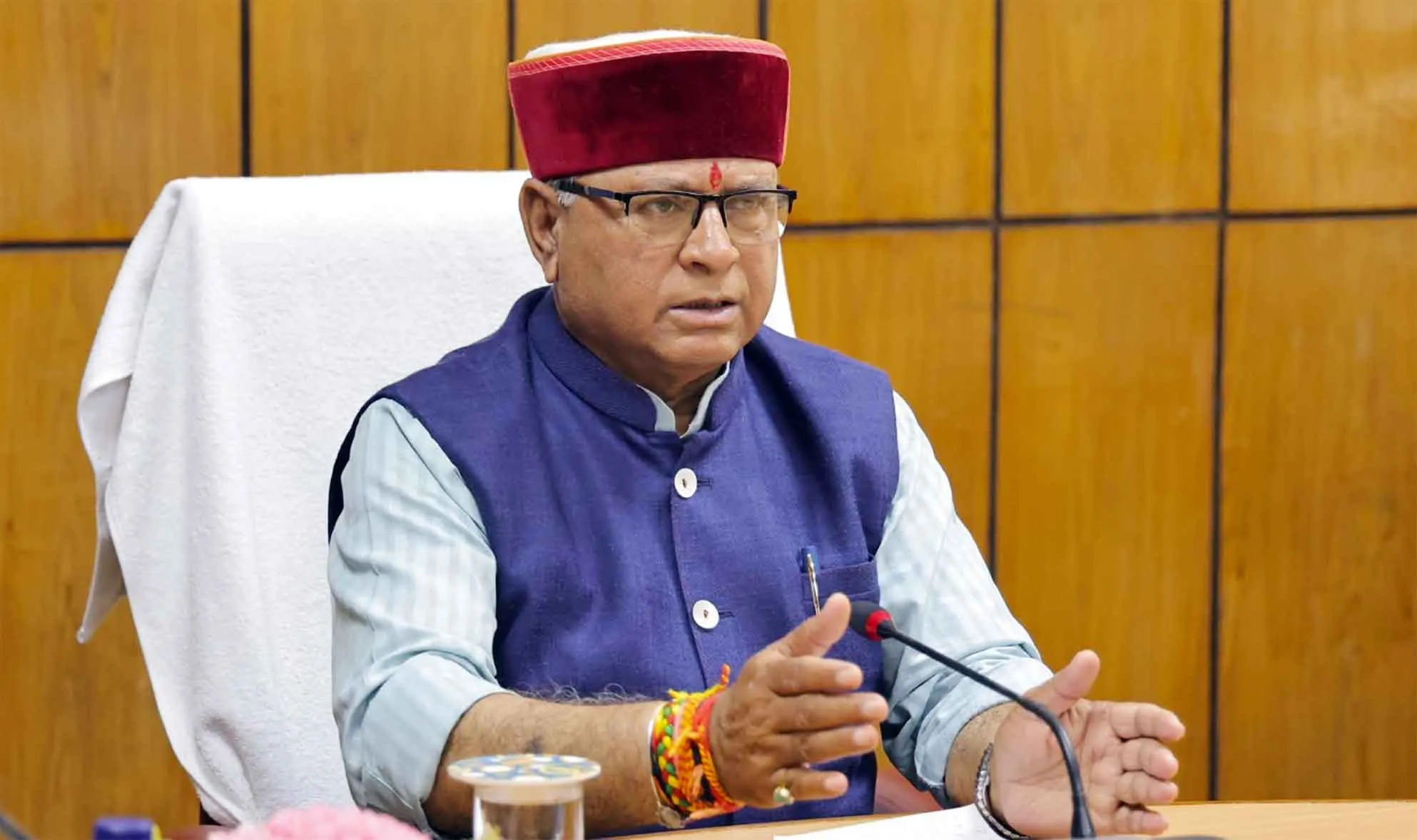 खजान दास ने की आगामी वर्षाकाल में संभावित समस्याओं पर अधिकारियों से चर्चा