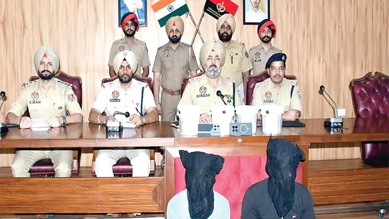 लुधियाना में बैंक ऑफ बड़ौदा के एटीएम से करीब 18 लाख की लूट, दो आरोपी लखनऊ से गिरफ्तार