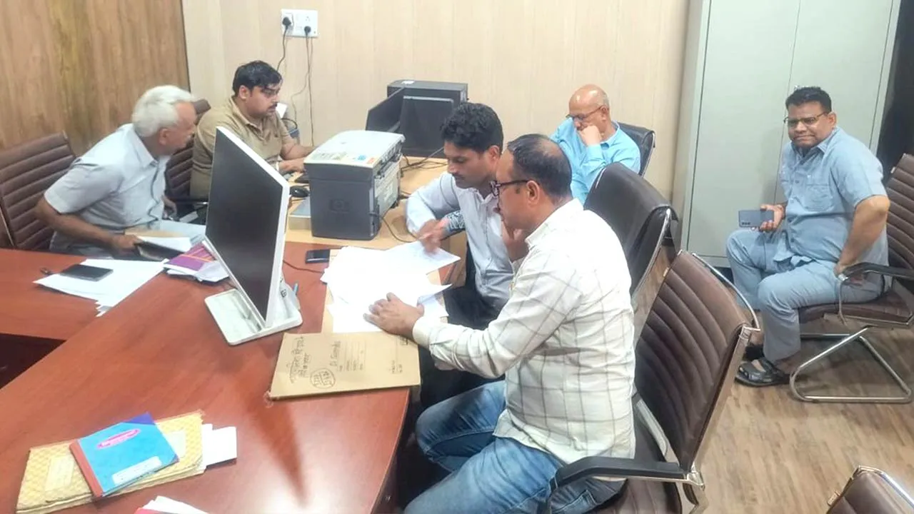 CM Flying Raid: महेंद्रगढ़ नपा में सीएम फ्लाइंग की छापेमारी, अधिकारी गायब 