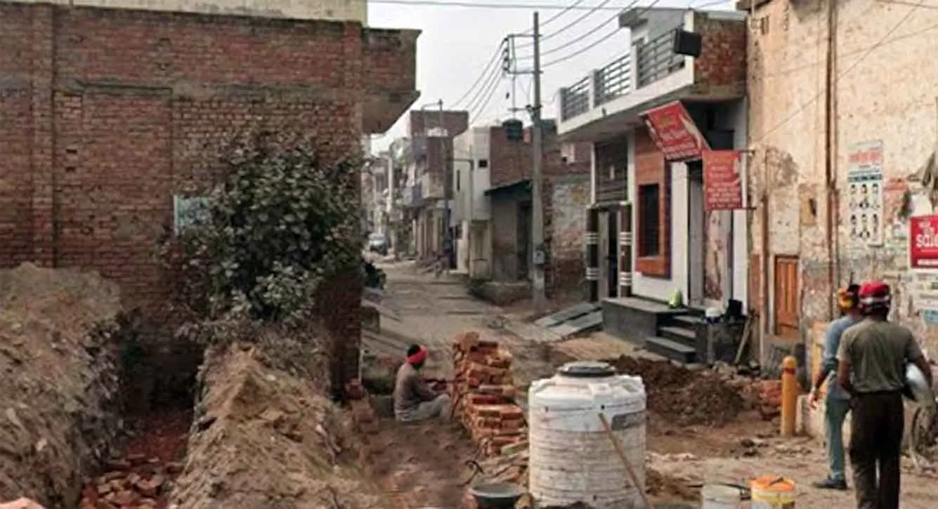 Sirsa: प्रीत नगर की गली नंबर-5 का निर्माण कार्य का विधिवत शुभारंभ