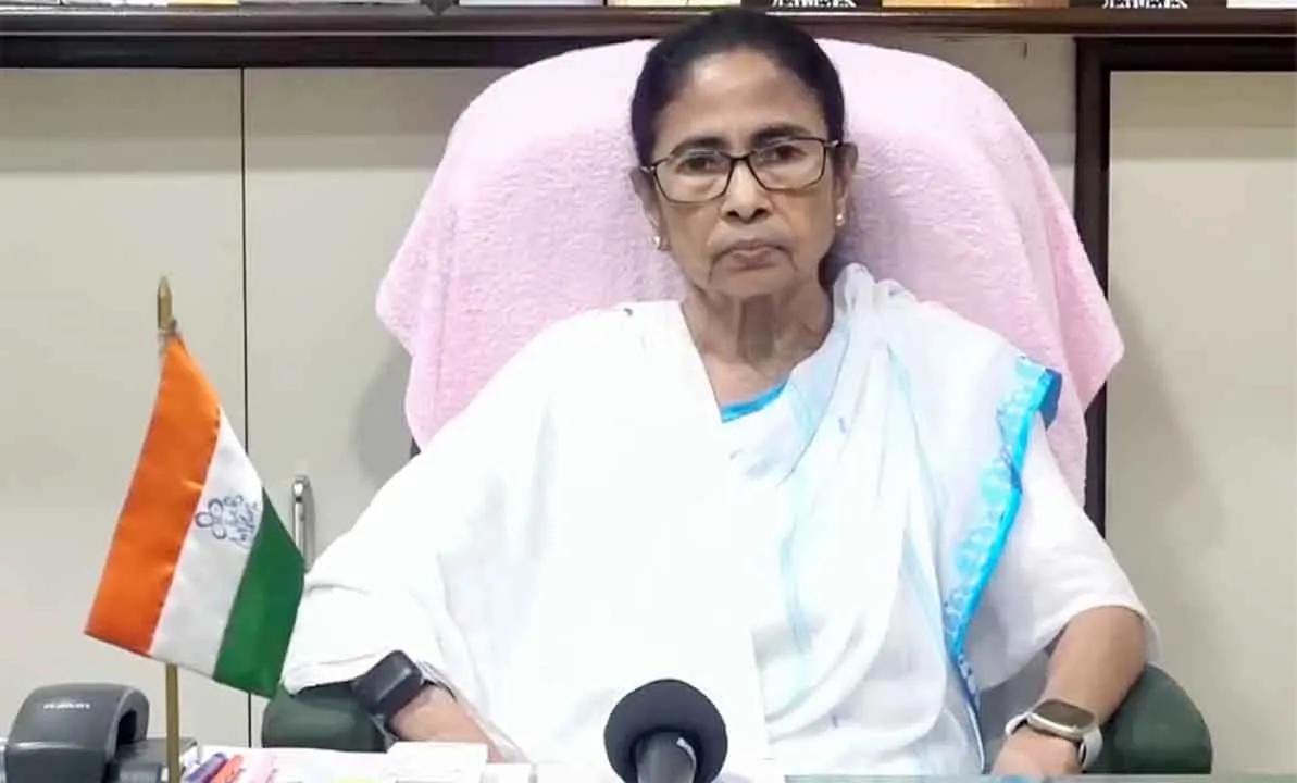 Trinamool Congress Crisis:: ममता बनर्जी की टीएमसी में मचा सियासी घमासान, ममता ने लिया ये बड़ा फैसला