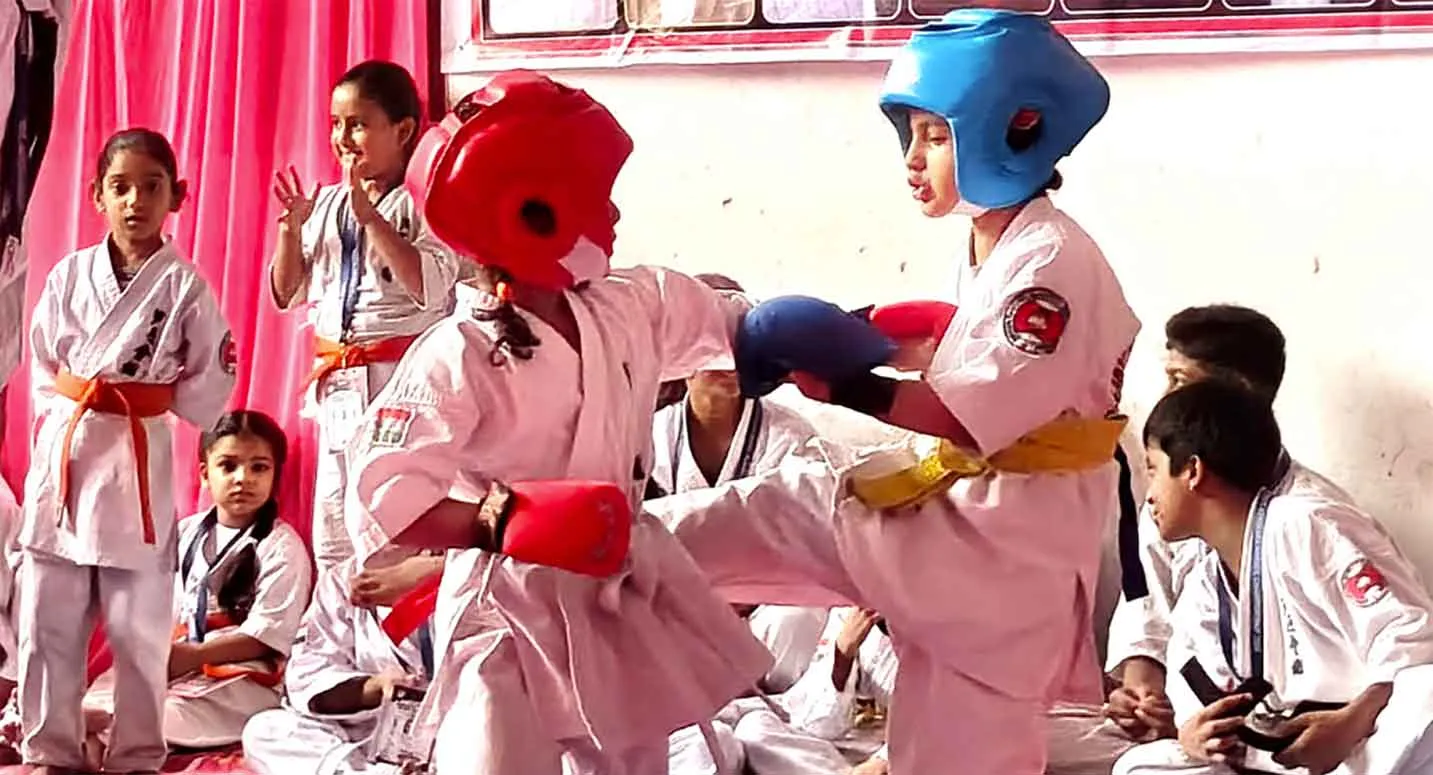 Karate Championship: जिला कराटे चैंपियनशिप संपन्न, 125 खिलाड़ियों ने दिखाया दम