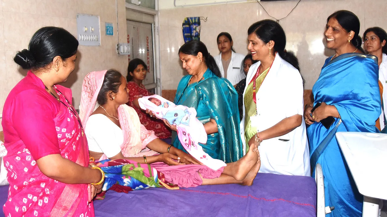 महिला आयोग की वाइस चेयरमैन मीना परमार ने महिला जेल, सिविल अस्पताल, वन स्टॉप सेंटर और महिला थाना का किया निरीक्षण