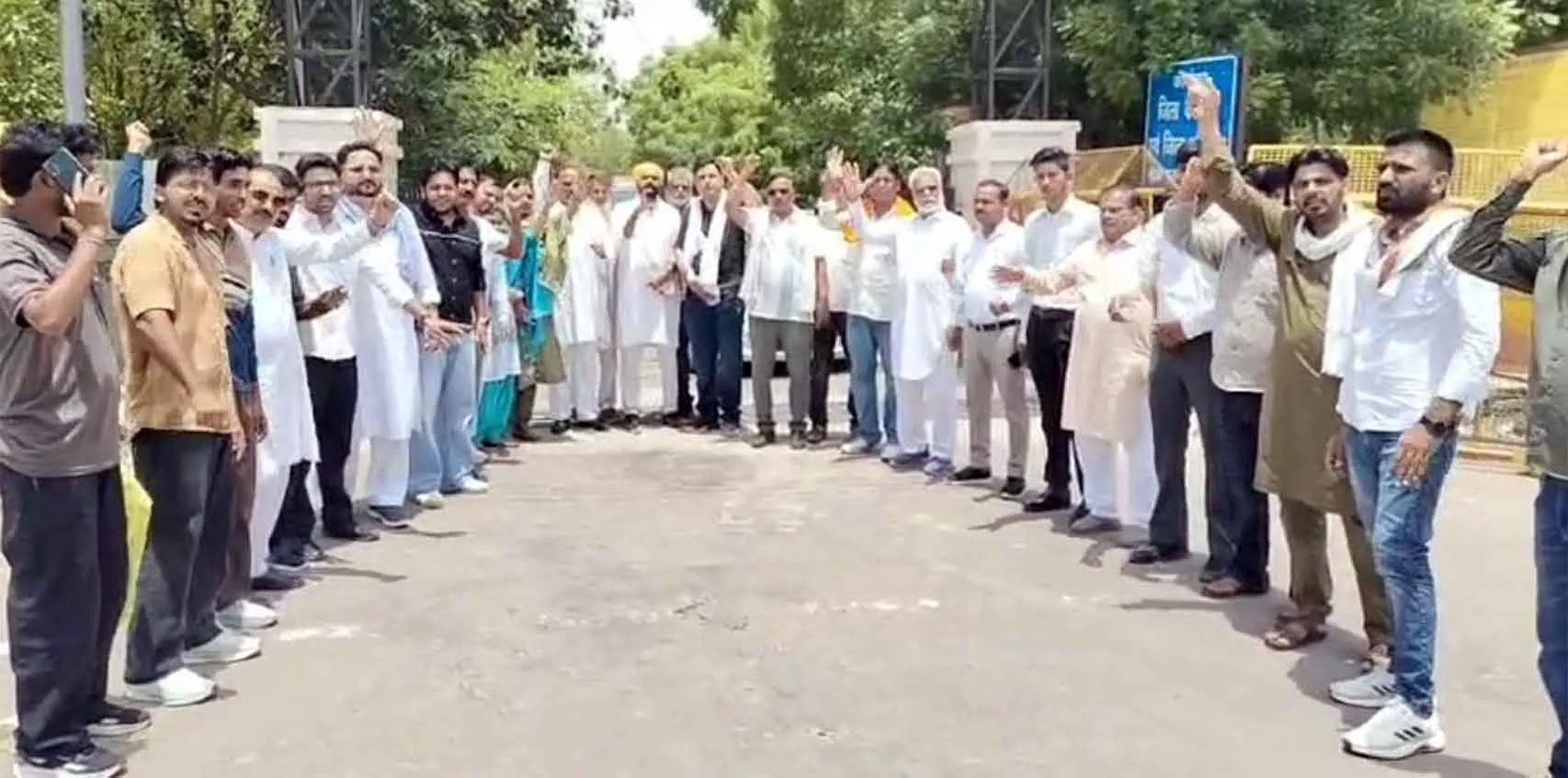 Congress Protest: श्रीगंगानगर की घटना के विरोध में कांग्रेस का प्रदर्शन, दोषियों को फांसी देने की उठाई मांग