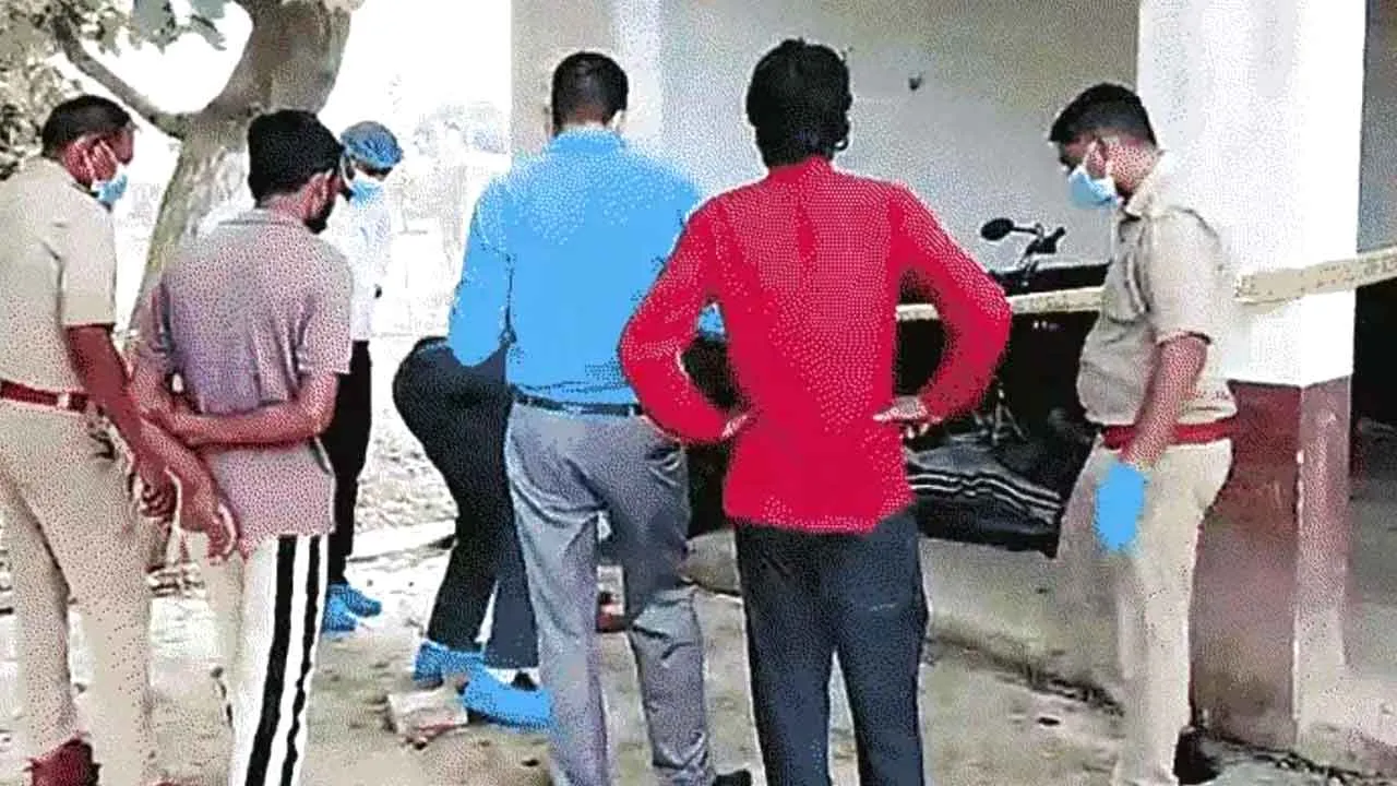 अविकसित कॉलोनी में पड़ा मिला युवक का शव, नशे की ओवरडोज से मौत की आशंका