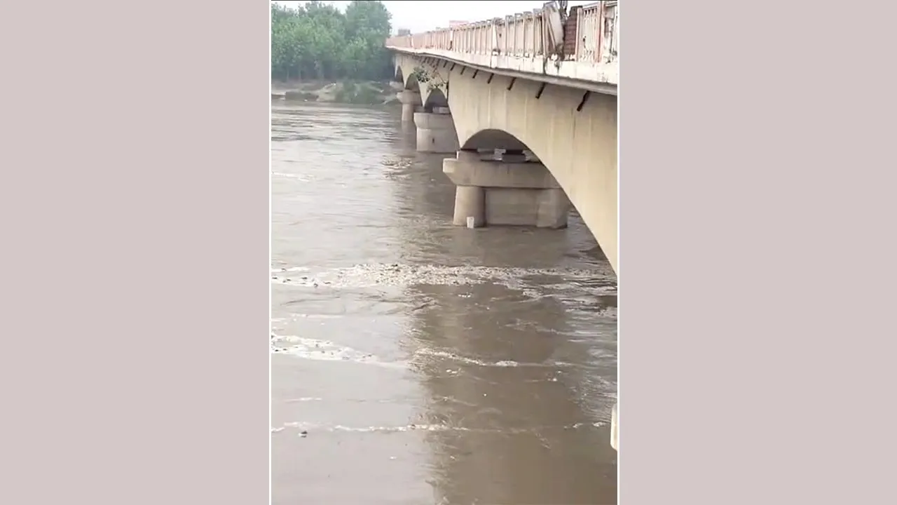 यमुना के जलस्तर में 87 सेंटीमीटर की वृद्धि, 22131 क्यूसेक पानी छोड़ा