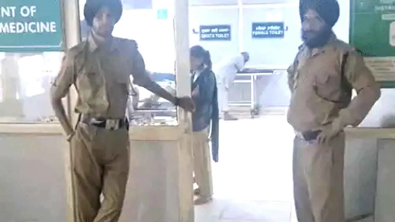 मोहाली में पुलिस-नशा तस्करों के बीच मुठभेड़, दो आरोपी घायल