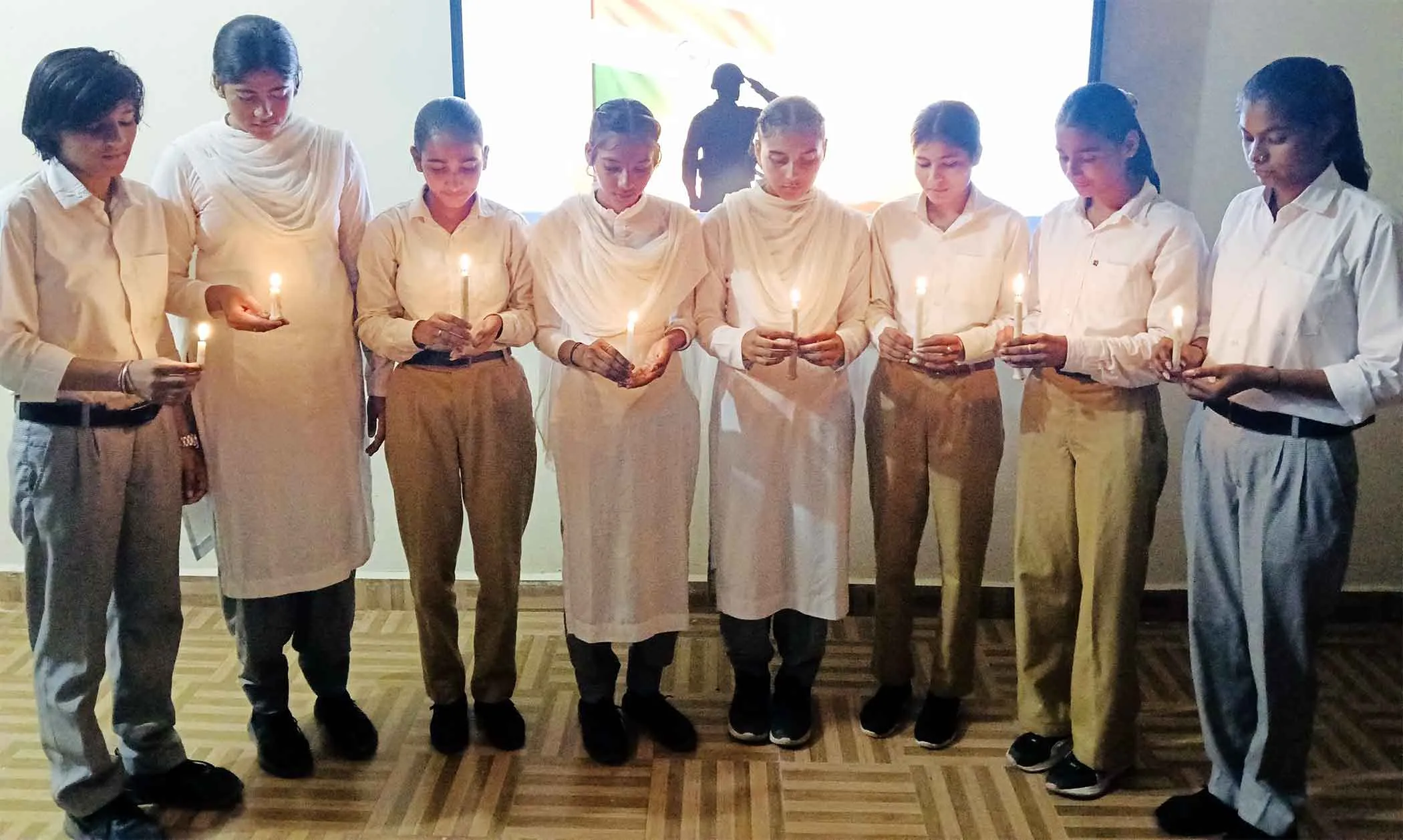 शाह सतनाम जी गर्ल्स महाविद्यालय में कारगिल विजय दिवस पर शहीदों को भावभीनी श्रद्धांजलि