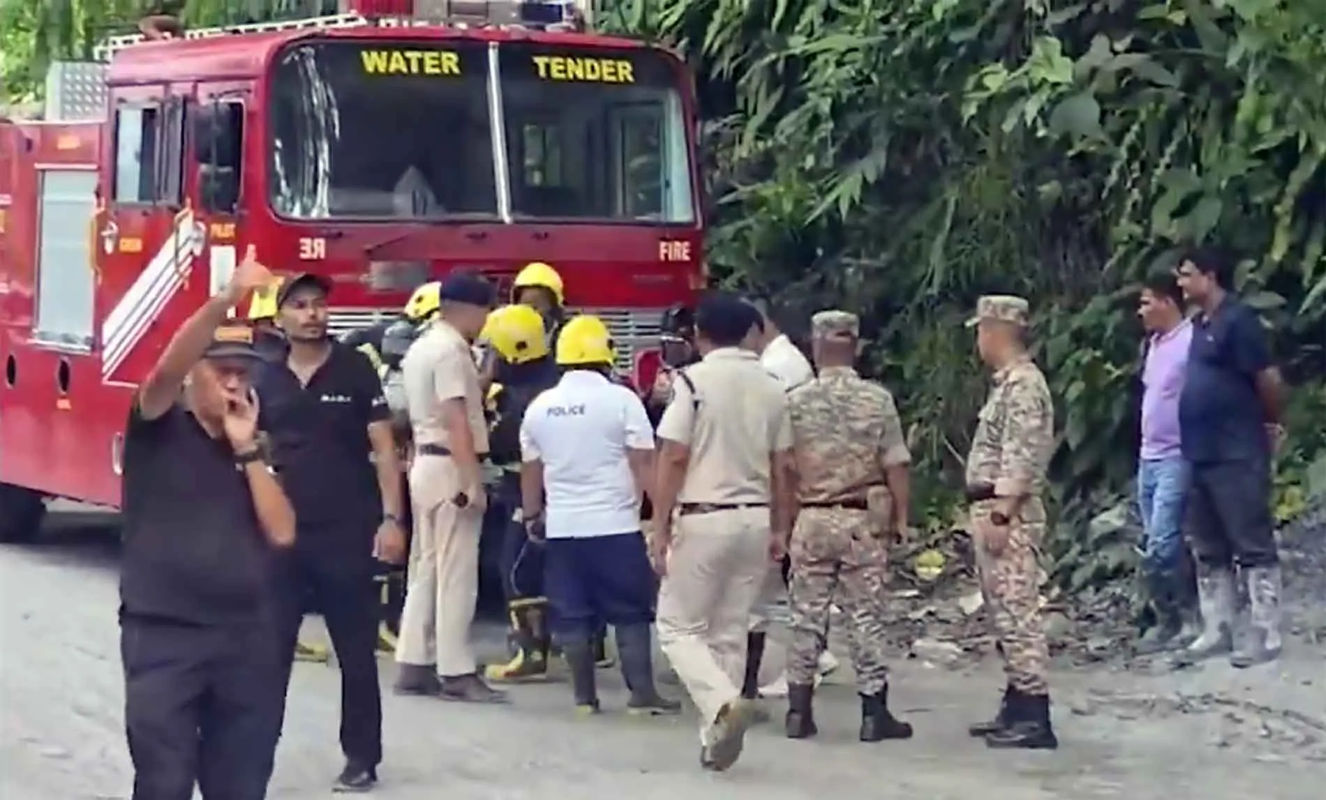 Sikkim Tunnel Accident: सिक्किम की निर्माणाधीन सुरंग में भूस्खलन, अनेक श्रमिकों के फंसे होने की आशंका