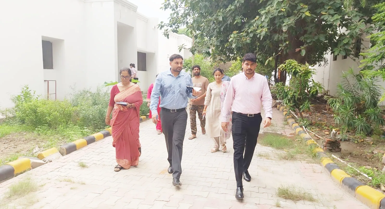 Abhyudaya Yojana: विद्यार्थियों को बेहतर अध्ययन और मार्गदर्शन, सीडीओ के औचक निरीक्षण में व्यवस्थाएं दुरुस्त करने के निर्देश