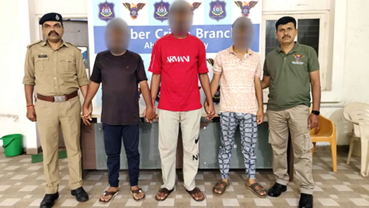 सरकारी टेंडर का झांसा देकर 9.60 लाख की ठगी, अहमदाबाद साइबर क्राइम ने 3 आरोपियों को दबोचा