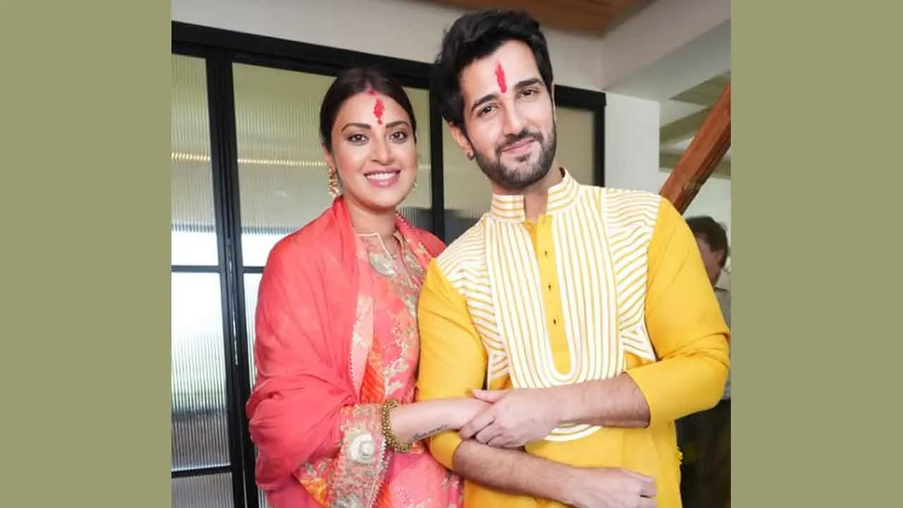 Entertainment News: अनुष्का रंजन-आदित्य सील के घर गूंजी किलकारी, जुड़वा बेटियों के बने माता-पिता 