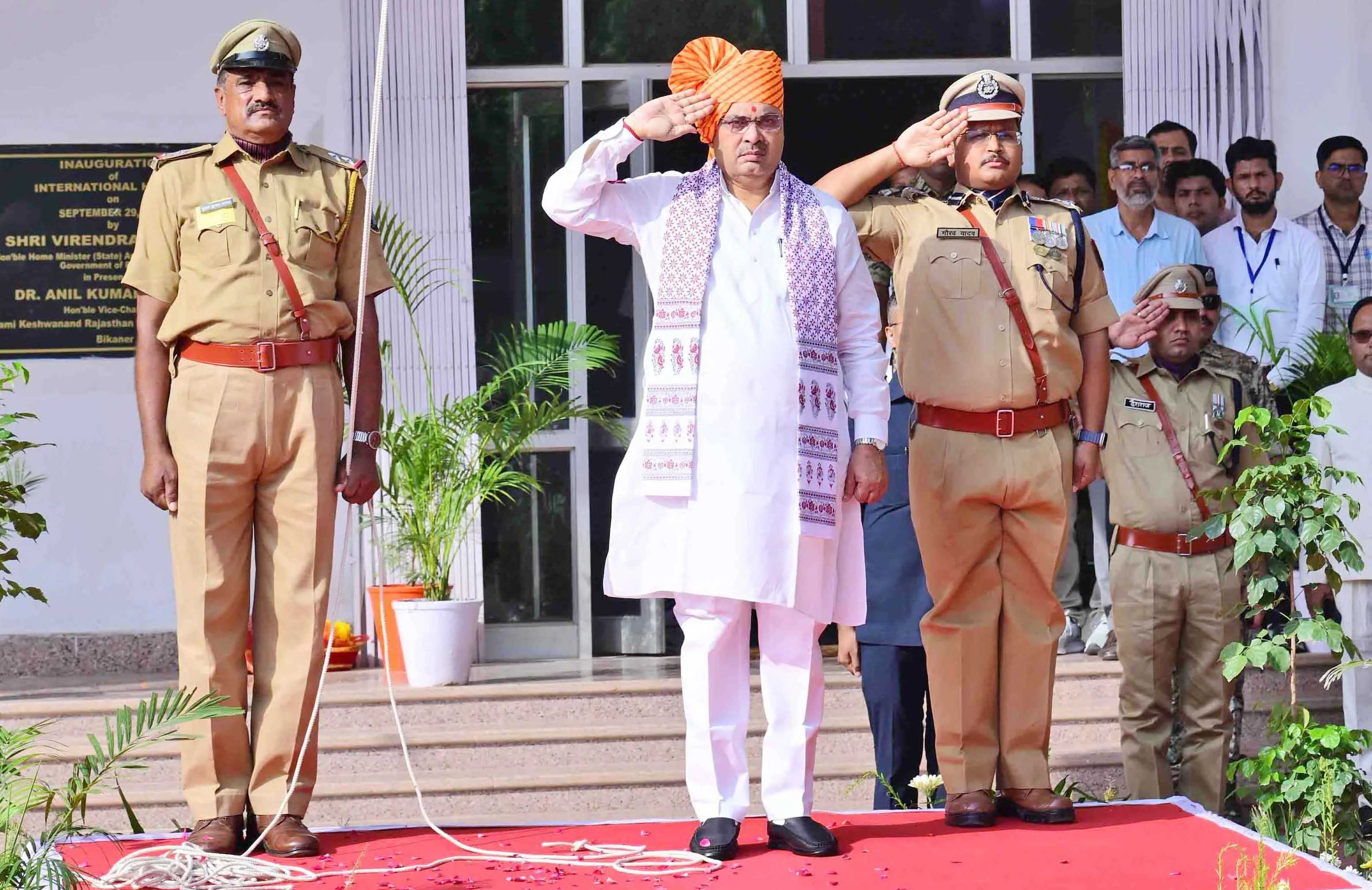Rajasthan News: मुख्यमंत्री भजनलाल शर्मा ने किया ध्वजारोहण