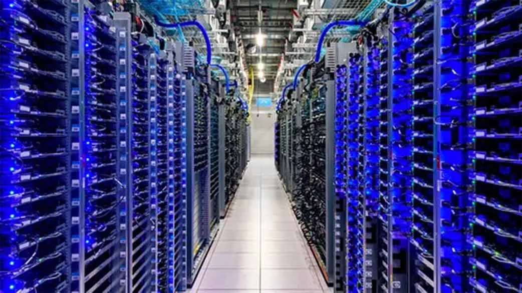 India Data Centers: भारत में 4.33 लाख नौकरियों की संभावना: रिपोर्ट