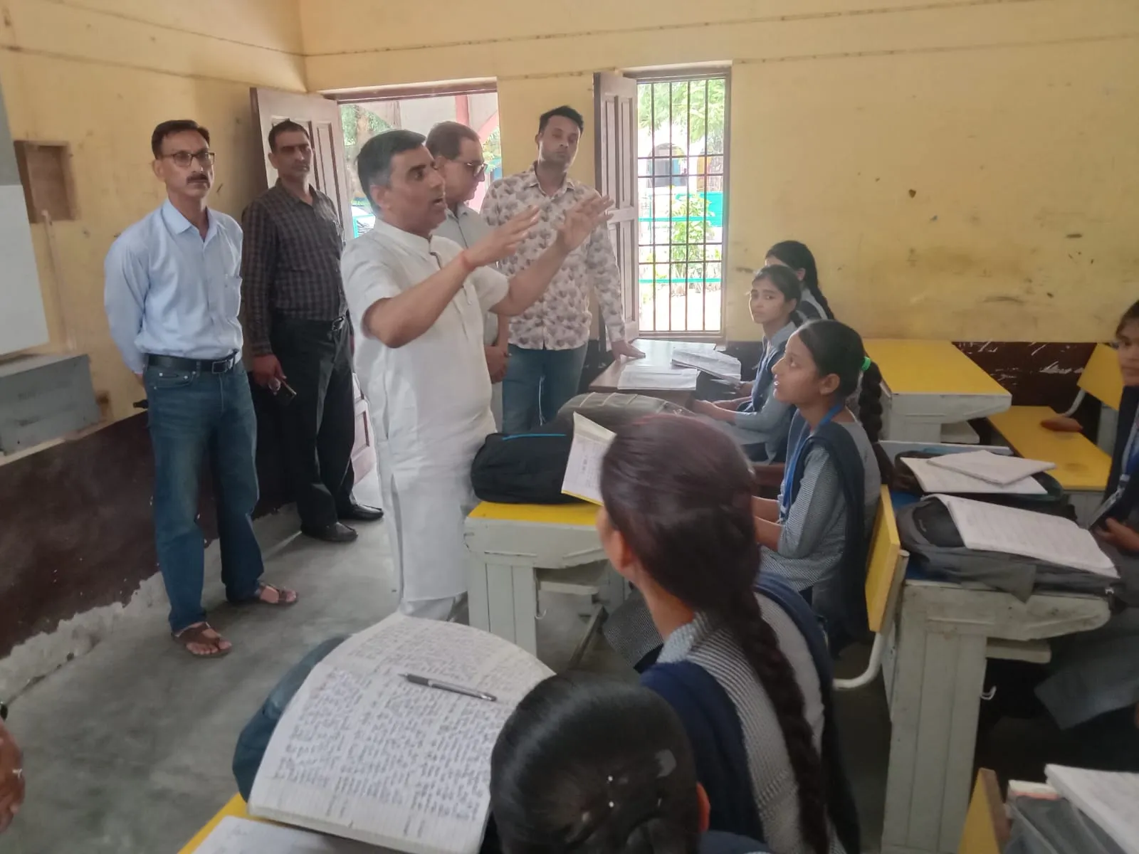 Education Mahipal Dhanda