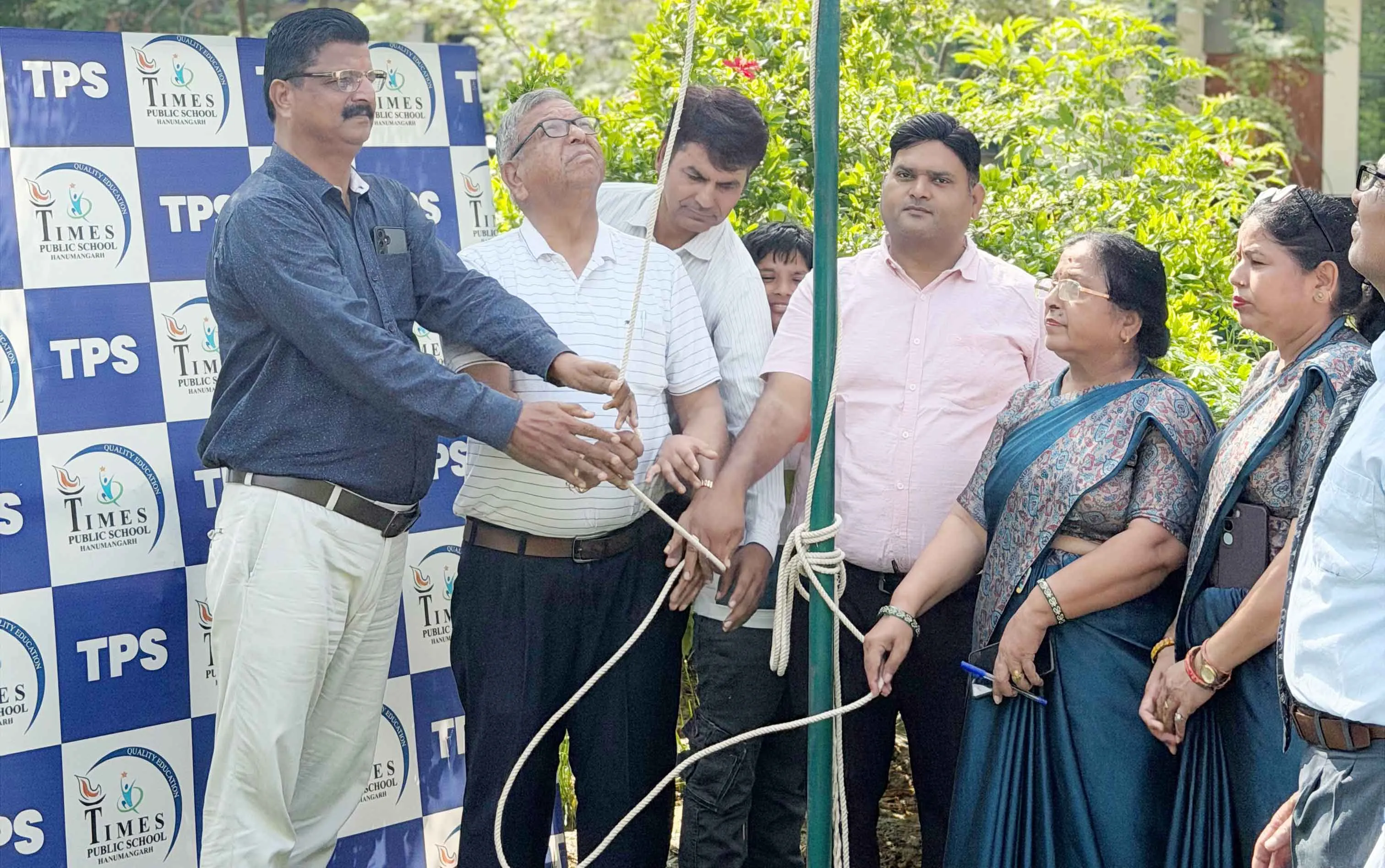 देशभक्ति गीतों और राजस्थानी लोक प्रस्तुतियों ने बांधा समां 