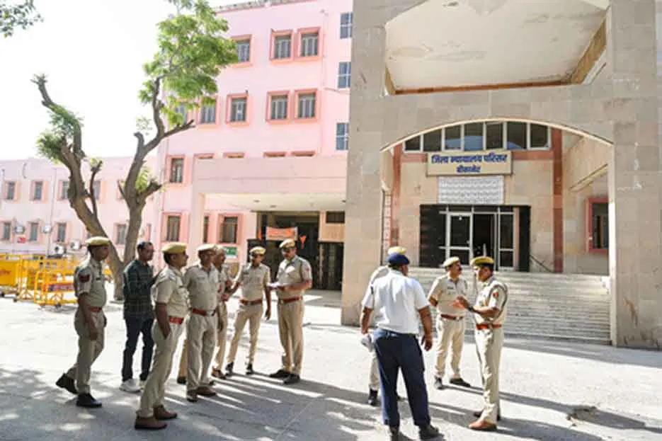 राष्ट्रीय राजपूत करणी सेना के पूर्व अध्यक्ष की पत्नी को मिली धमकी 