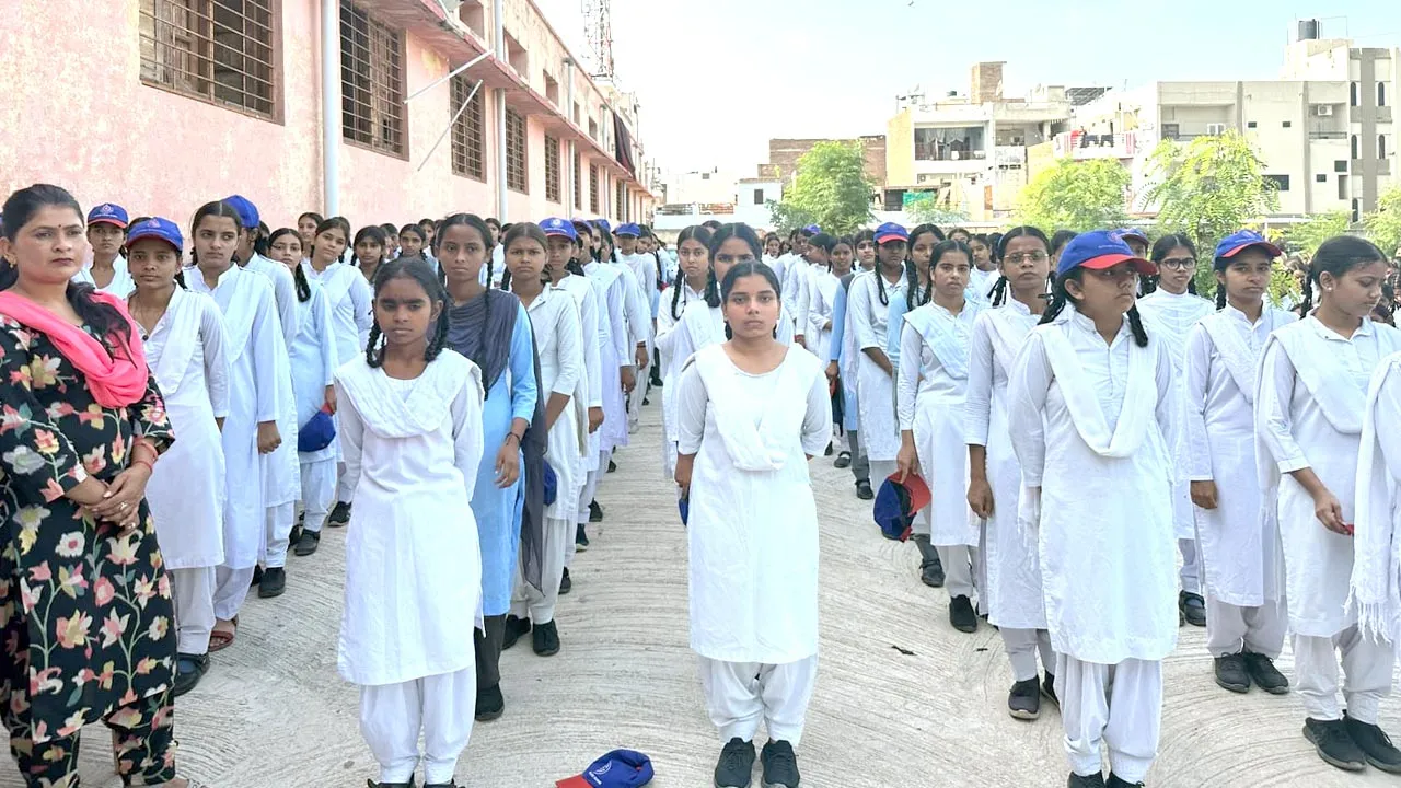 सुरक्षित और असुरक्षित स्पर्श की दी जानकारी