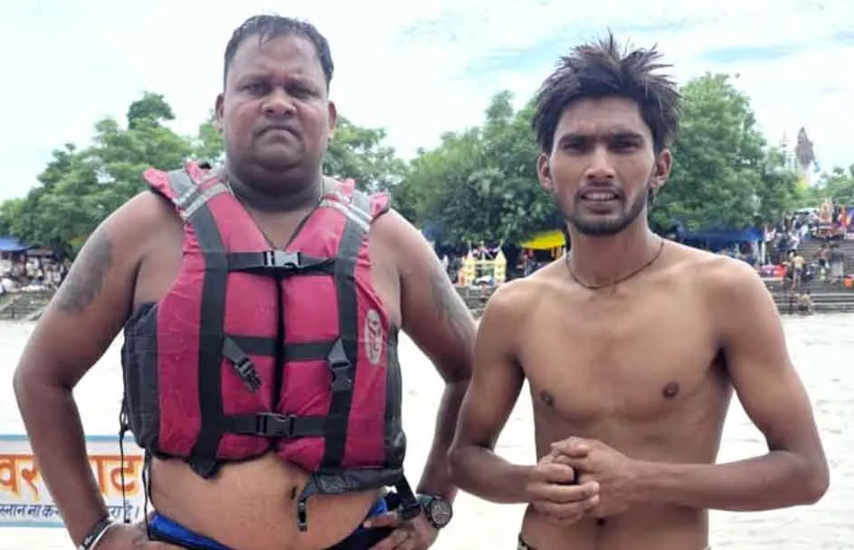 Haridwar News: गंगा में डूब रहे कांवड़िए की जल पुलिस ने बचाई जान