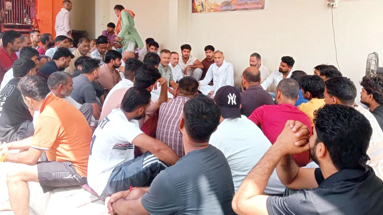 प्रदूषण के मुद्दे पर कण्डेला में पंचायत, ग्रामीणों का आरपार की लड़ाई का ऐलान