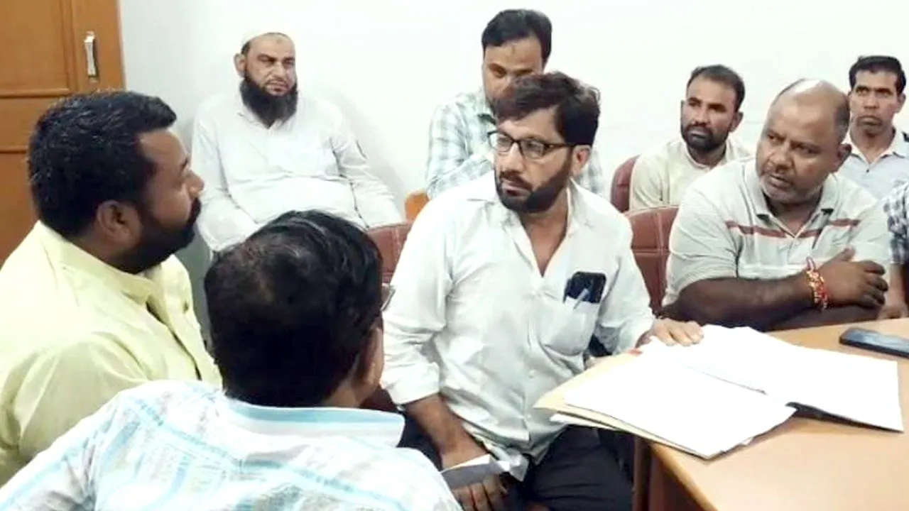 पालिका की दुकानों की बोली में पारदर्शिता की मांग, सभासदों व व्यापारियों ने उठाए सवाल