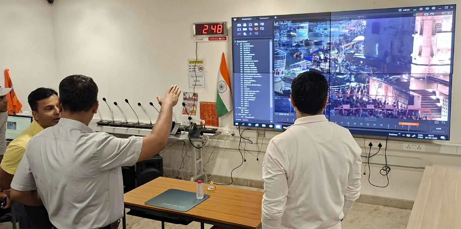 मंडलायुक्त ने काशी पहुँच कर व्यवस्थाओं का लिया जायजा