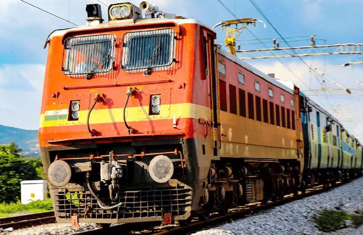 Jodhpur Railway News: मंडोर एक्सप्रेस से गिरकर युवक की मौत