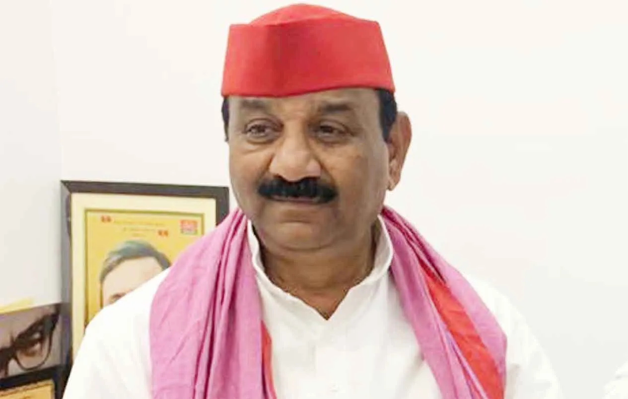 SP: आईपीएस अधिकारी की मां की संदिग्ध मौत का मामला! अंबेडकरनगर पहुंचेगा सपा का 17 सदस्यीय प्रतिनिधिमंडल