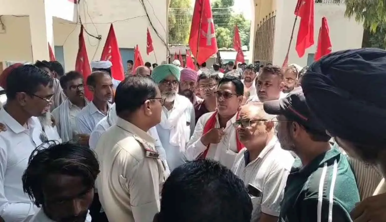 Hanumangarh News: नशे के कारोबार और बढ़ती गुंडागर्दी के खिलाफ प्रदर्शन