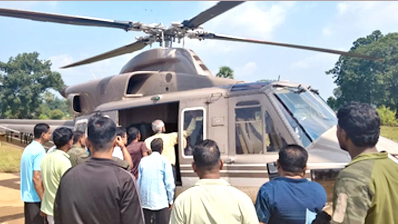 Maharashtra Flood: बाढ़ में फंसे गंभीर मरीजों के लिए बना हेलीकॉप्टर सहारा, 3 मरीजों को पहुंचाया अस्पताल