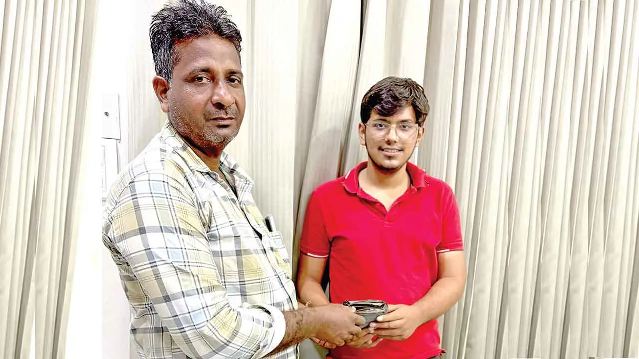 फतेहाबाद का गर्वित बना ईमानदारी की मिसाल