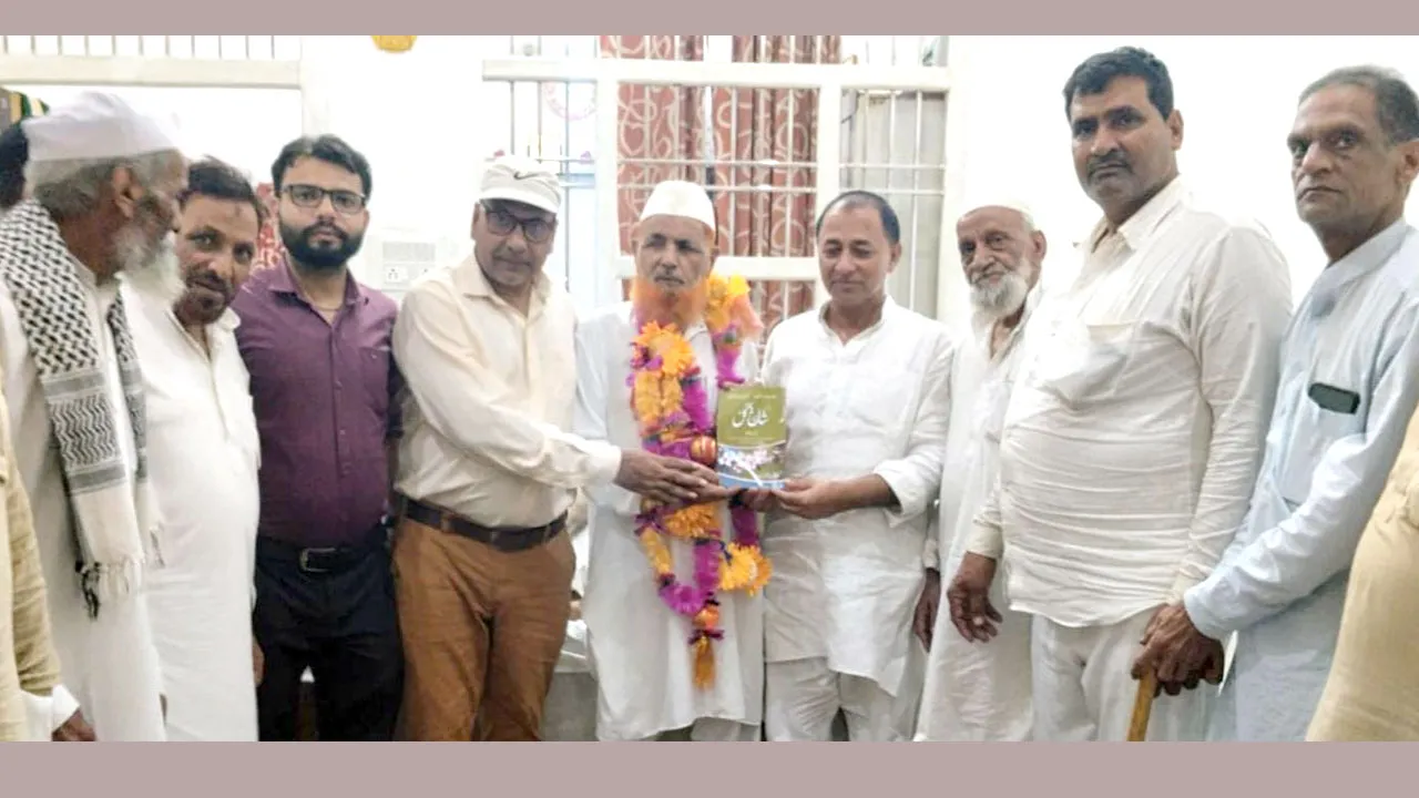 मास्टर शकील की पुस्तक ‘शाख-ए-गुल’ का विमोचन, सजी साहित्यिक महफिल