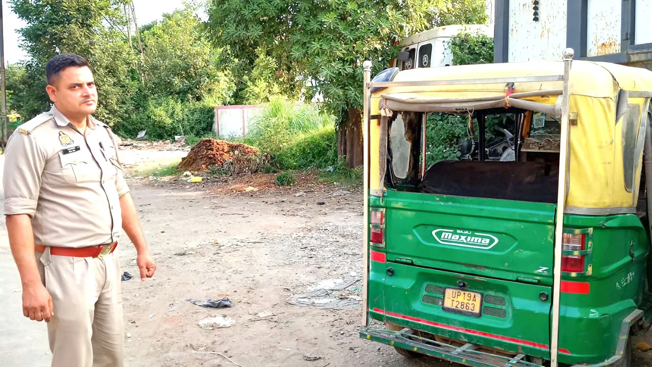 Kairana Road Accident: कण्डेला में थ्रीव्हीलर व बाइक की टक्कर, युवती समेत पांच घायल