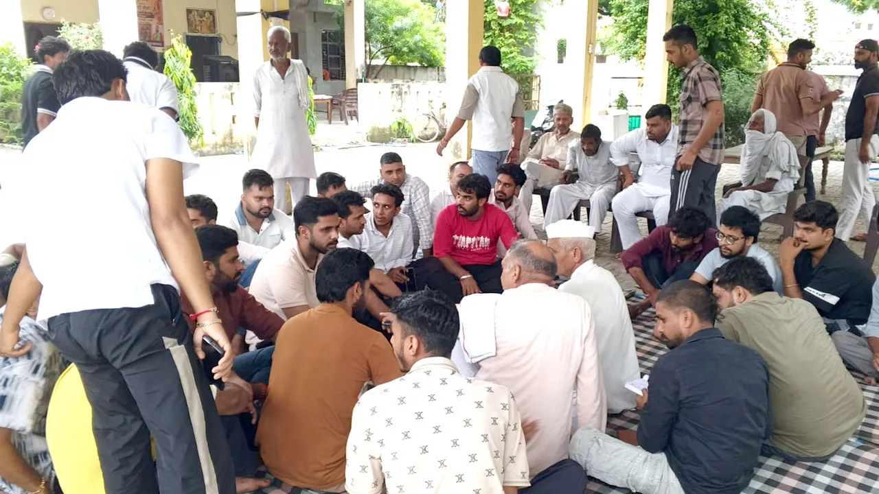 प्रदूषण के मुद्दे पर फिर मुखर हुए ग्रामीण, फैक्ट्री संचालकों की डीएम से करेंगे शिकायत