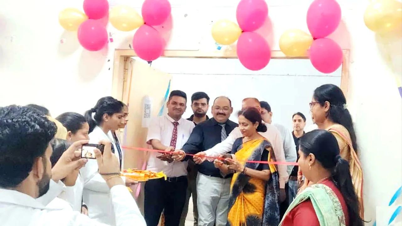 Bhagwant Ayurvedic College: भगवंत आयुर्वेदिक कॉलेज में आयुर्वेद दिवस पर हुआ विशेष कार्यक्रम
