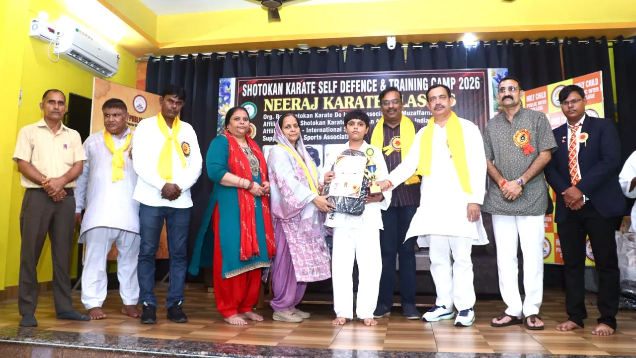 कराटे कैंप में सेंट जेवियर्स वर्ल्ड स्कूल के छात्रों ने दिखाई प्रतिभा, विद्यालय पहुंचने पर हुआ उत्साहवर्धन
