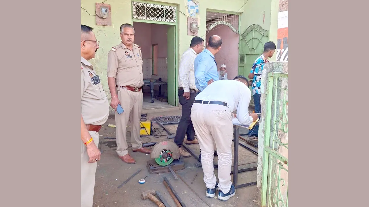 मीरापुर में बाल श्रम के खिलाफ छापेमारी, छह किशोर श्रमिक मुक्त