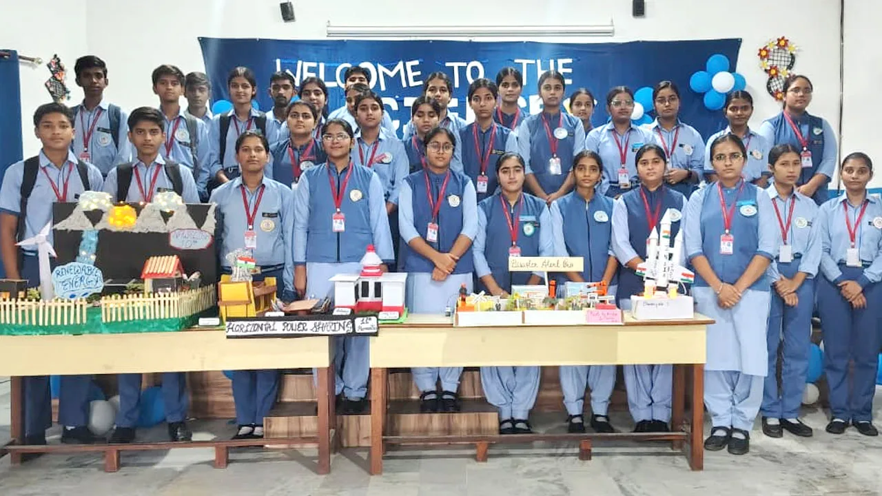 सेंट जेवियर्स वर्ल्ड स्कूल में विज्ञान प्रदर्शनी का आयोजन, एआई असिस्टेंट से लेकर स्मार्ट इरिगेशन तक विद्यार्थियों ने दिखाए अनोखे प्रोजेक्ट