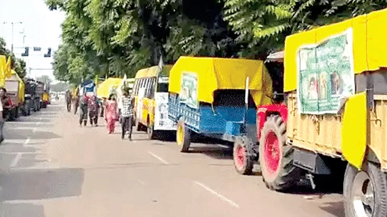 चंडीगढ़-मोहाली बॉर्डर पर किसानों का धरना, यातायात मार्ग में किया परिवर्तन