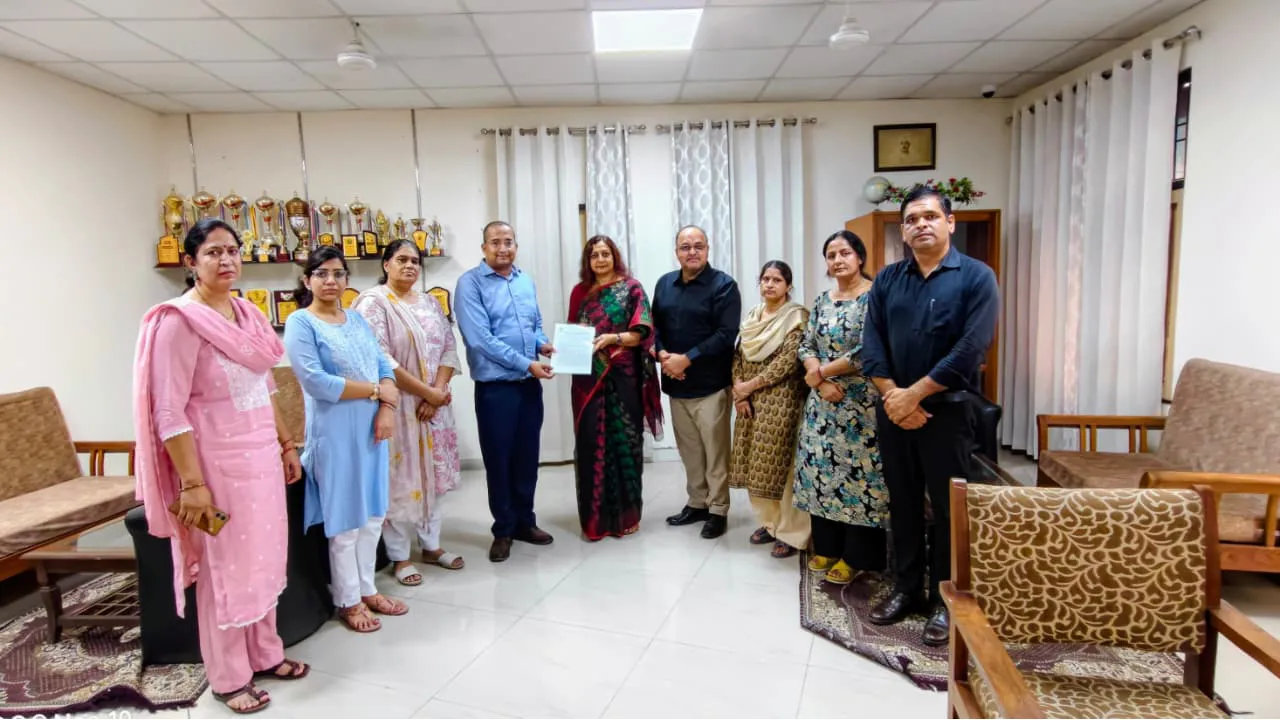 विभिन्न ऑनलाइन प्रोग्राम के लिए आई.बी.एम एडूनेट फाउंडेशन के साथ हुआ समझौता