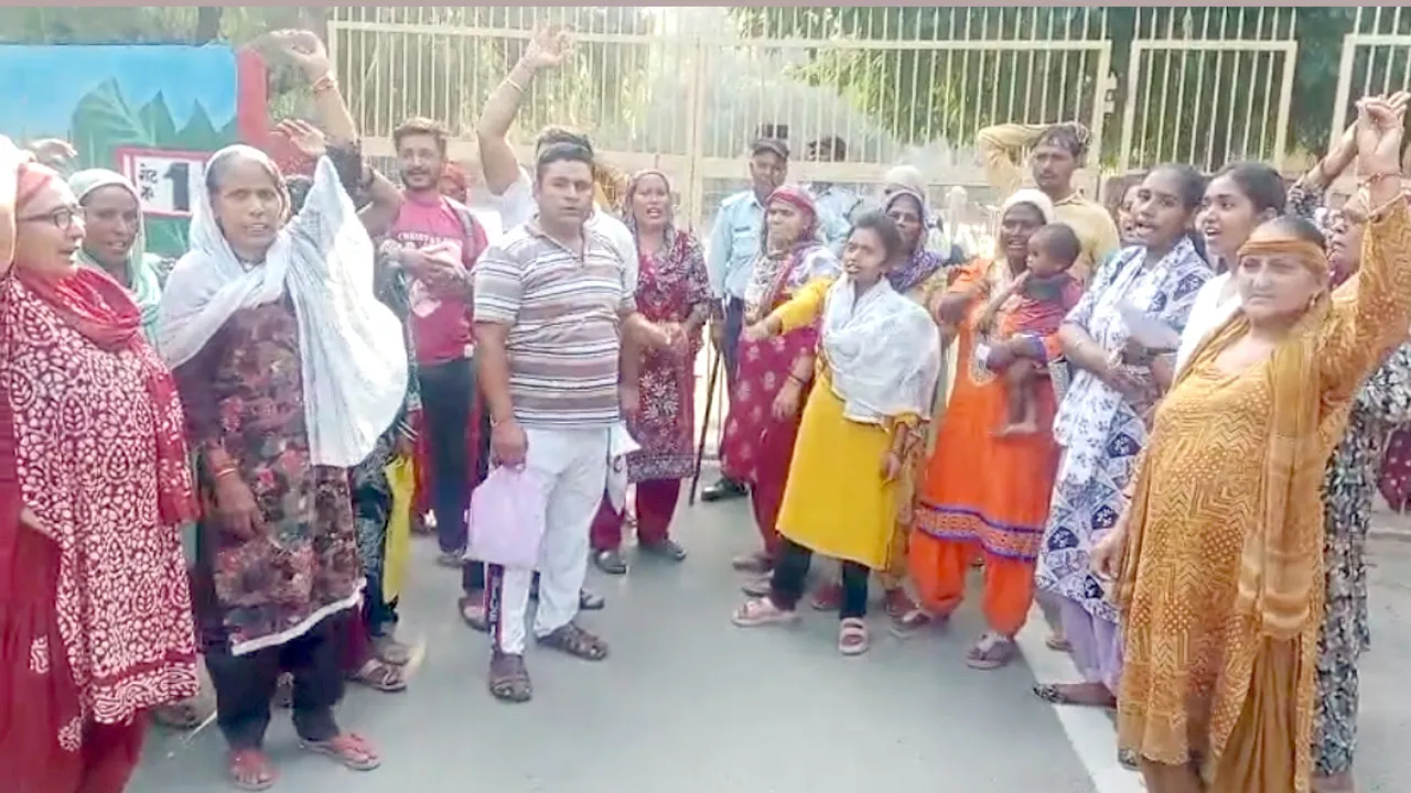 PGIMS Rohtak: PGIMS में सुबह 5 बजे से कतार, घंटों इंतजार के बाद भी नहीं हुआ अल्ट्रासाउंड; मरीजों का फूटा गुस्सा