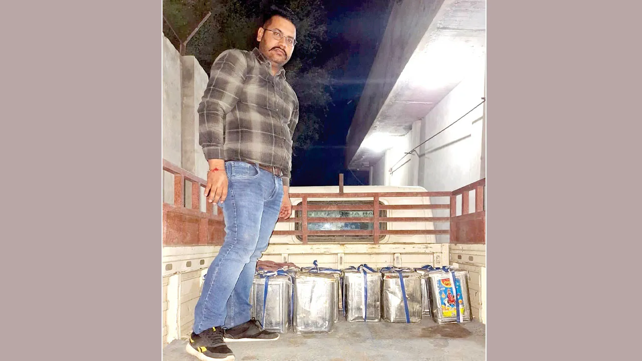 फाजिल्का की फूड सेफ्टी टीम ने ट्रांसपोर्ट वाहनों की जांच की, 250 किलो खोया जब्त