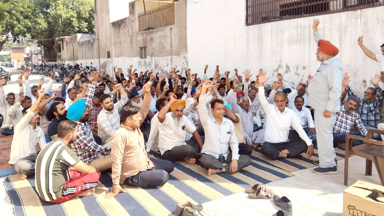 HKRN News: कौशल रोजगार कर्मचारियों की जॉब सिक्योरिटी की मांग, आंदोलन की चेतावनी