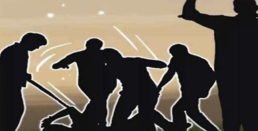 Hanumangarh Crime News: मजदूरी से लौट रहे युवक को घेरकर हमला, सिर पर गंडासी मारी 