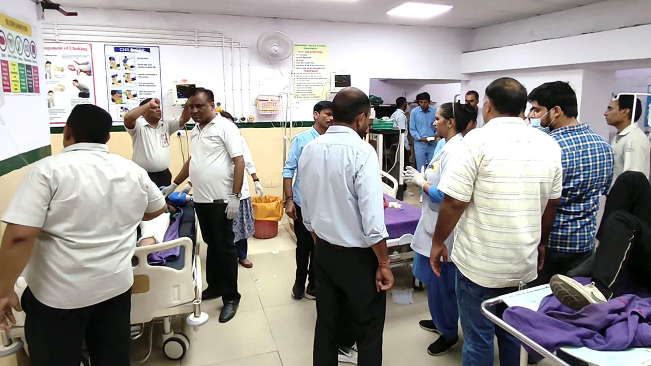 Road Accident: भिवानी में ट्रक से भिड़ी गाड़ी; महिला-बच्चे की मौत