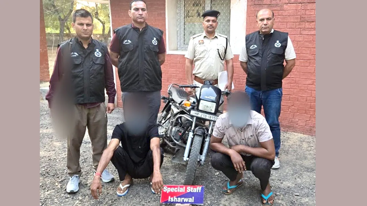 रात में घरों में चोरी करने वाले गिरोह के दो आरोपी गिरफ्तार